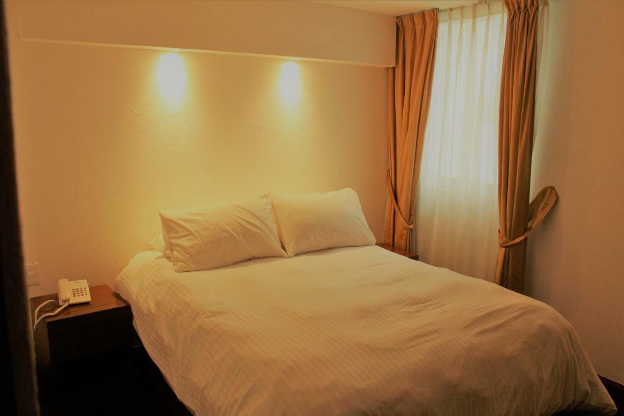 Condesa Suites Kota Meksiko Bagian luar foto